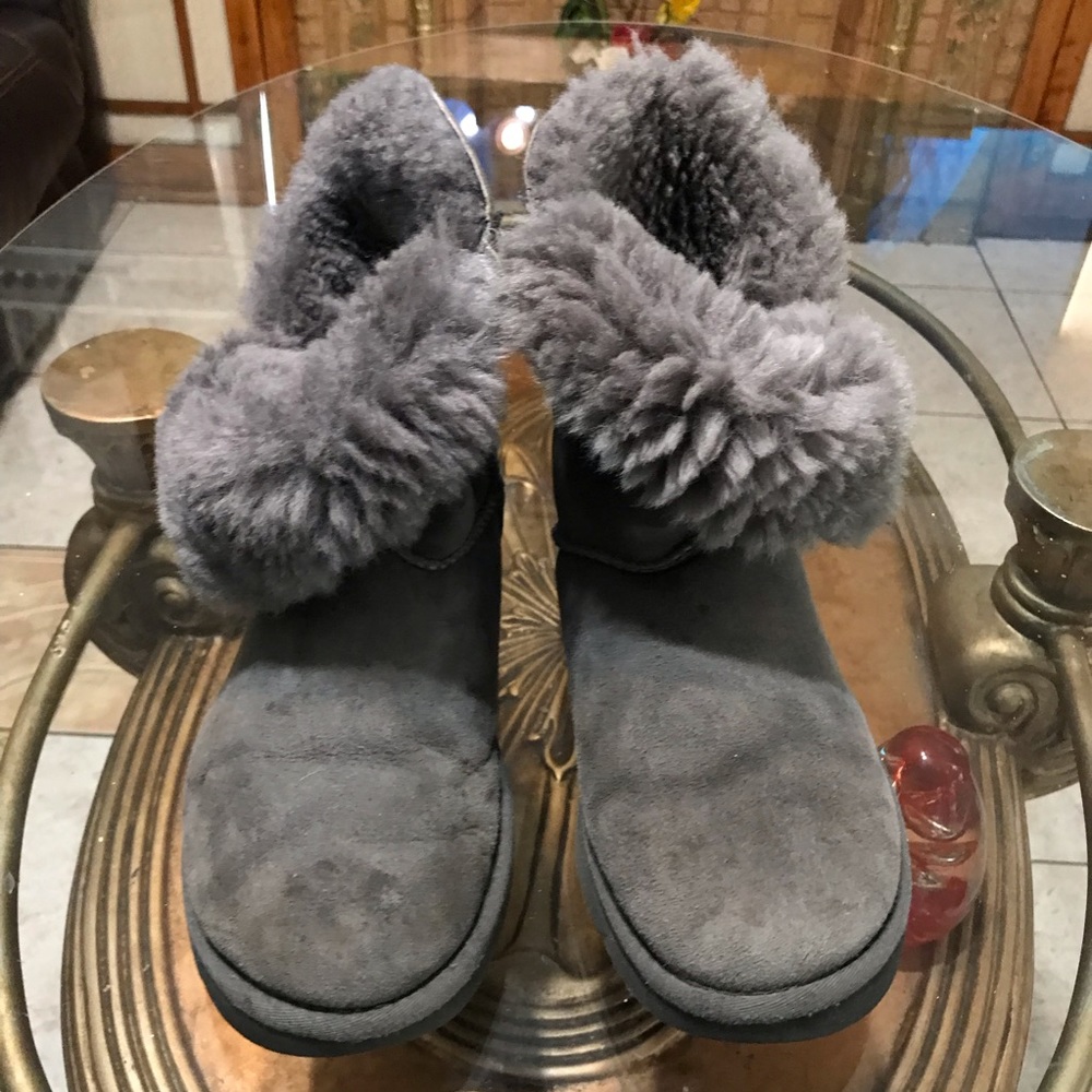 UGG size 8